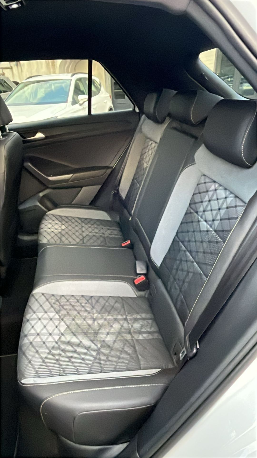 Volkswagen T-Roc 1.0 TSI R-Line