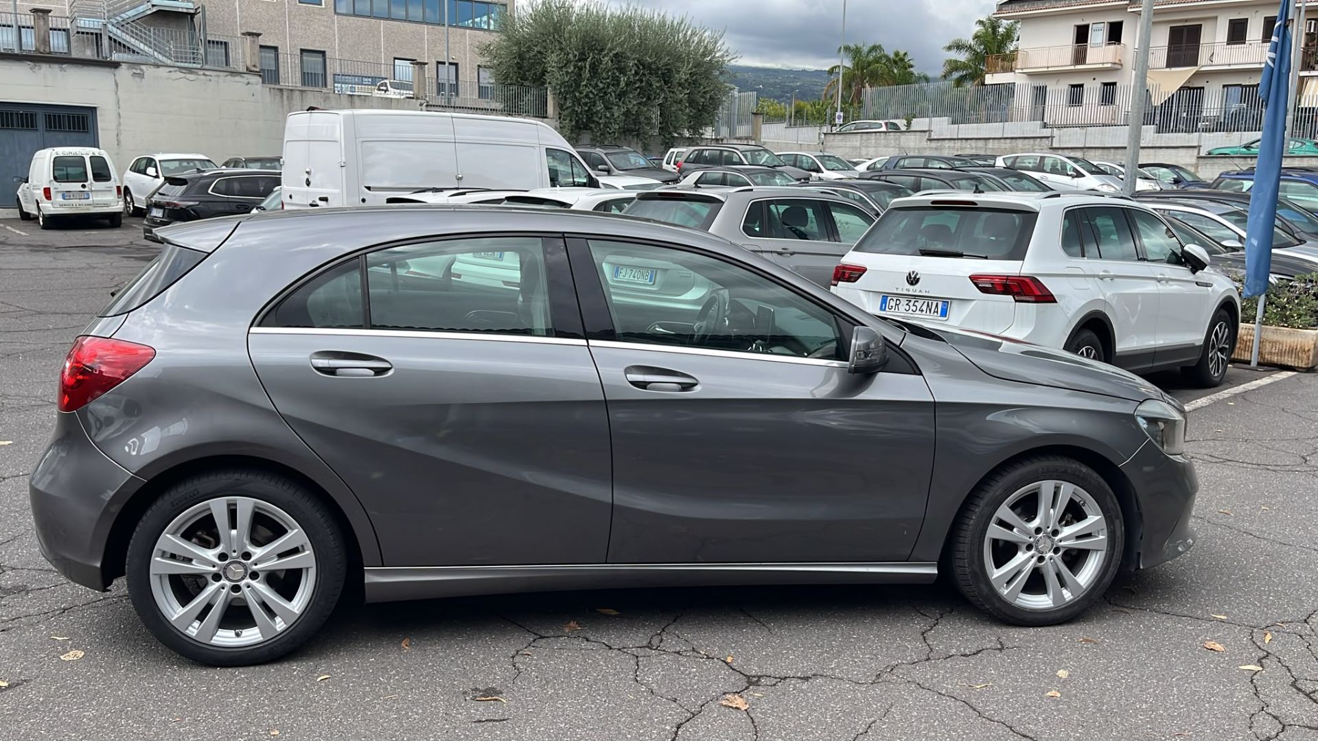 Mercedes-Benz A 180 A D Premium
